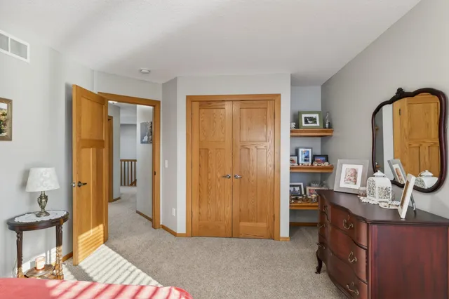 $825,000 | 26415 Wyldewood Drive, Webster, MN 55088