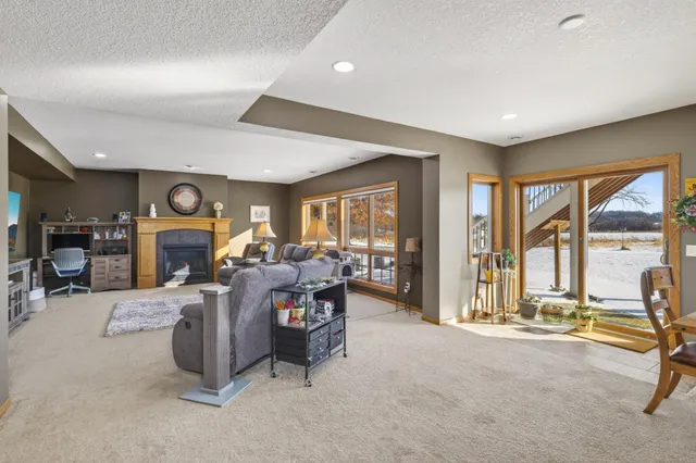 $825,000 | 26415 Wyldewood Drive, Webster, MN 55088