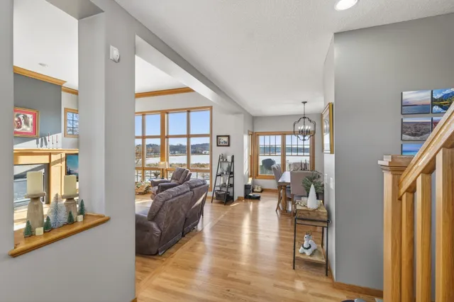 $825,000 | 26415 Wyldewood Drive, Webster, MN 55088