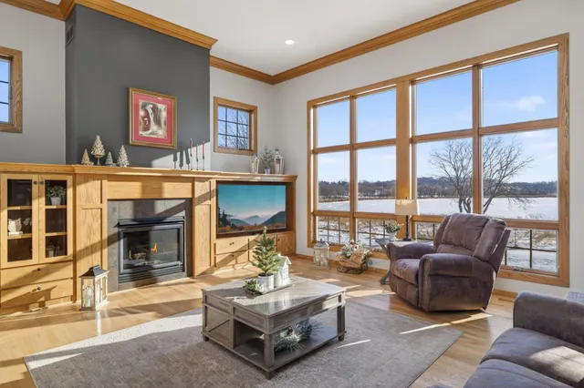 $825,000 | 26415 Wyldewood Drive, Webster, MN 55088