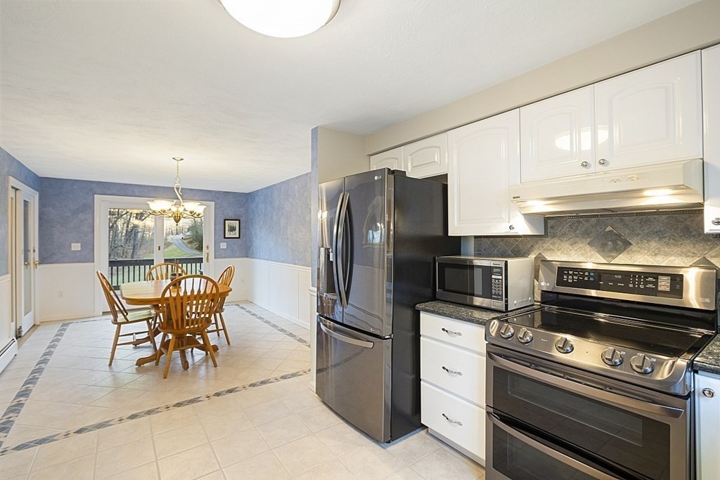 26 Providence Road Westford, MA 01886 - Photo 11 of 42 Gallery Image 11