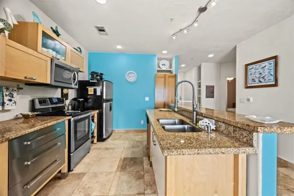 $2,550 | 9420 Seawall Boulevard, Unit 601, Galveston, TX 77554