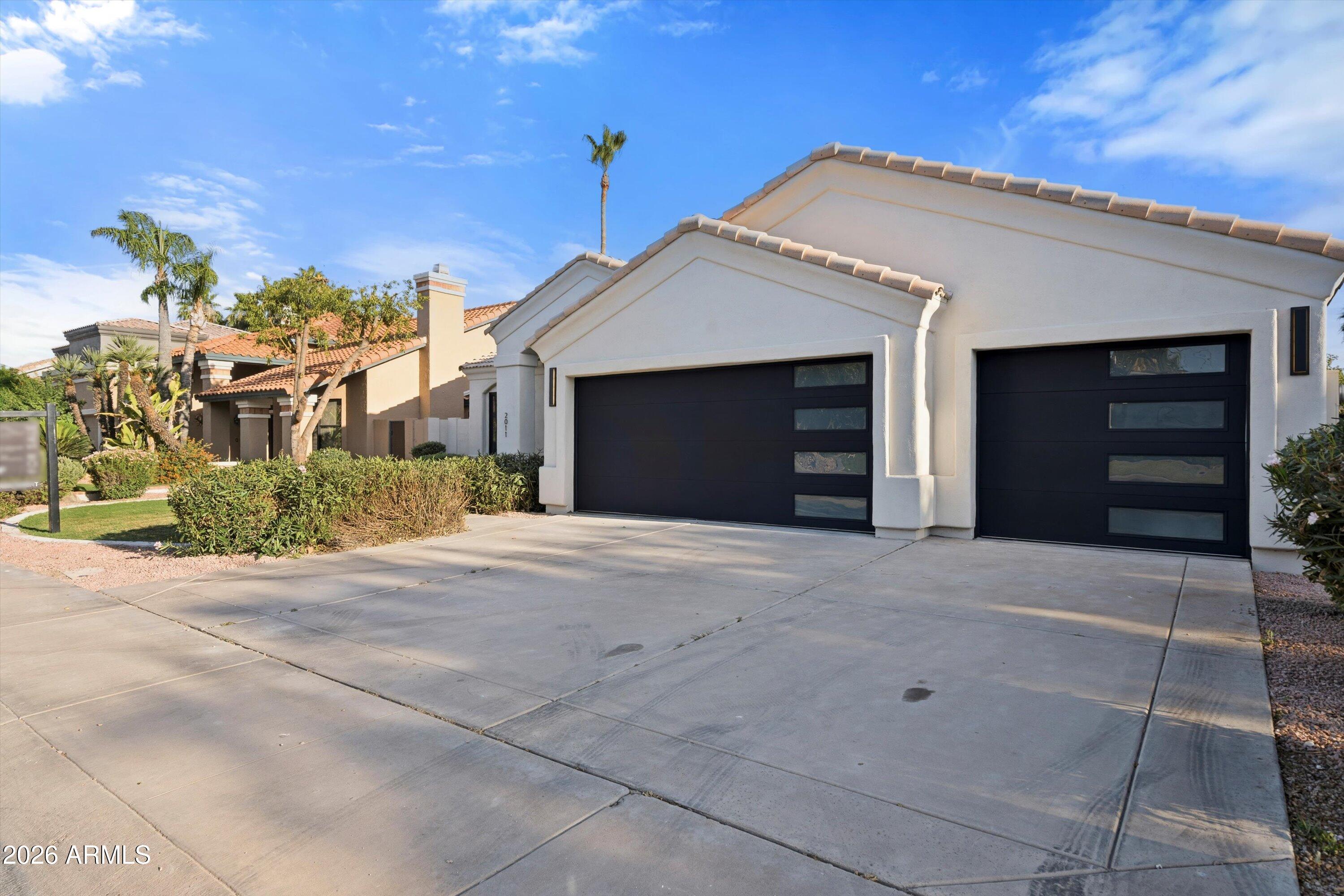 2011 East Clipper Lane Gilbert, AZ 85234 - Photo 35 of 39 04-Front of Home