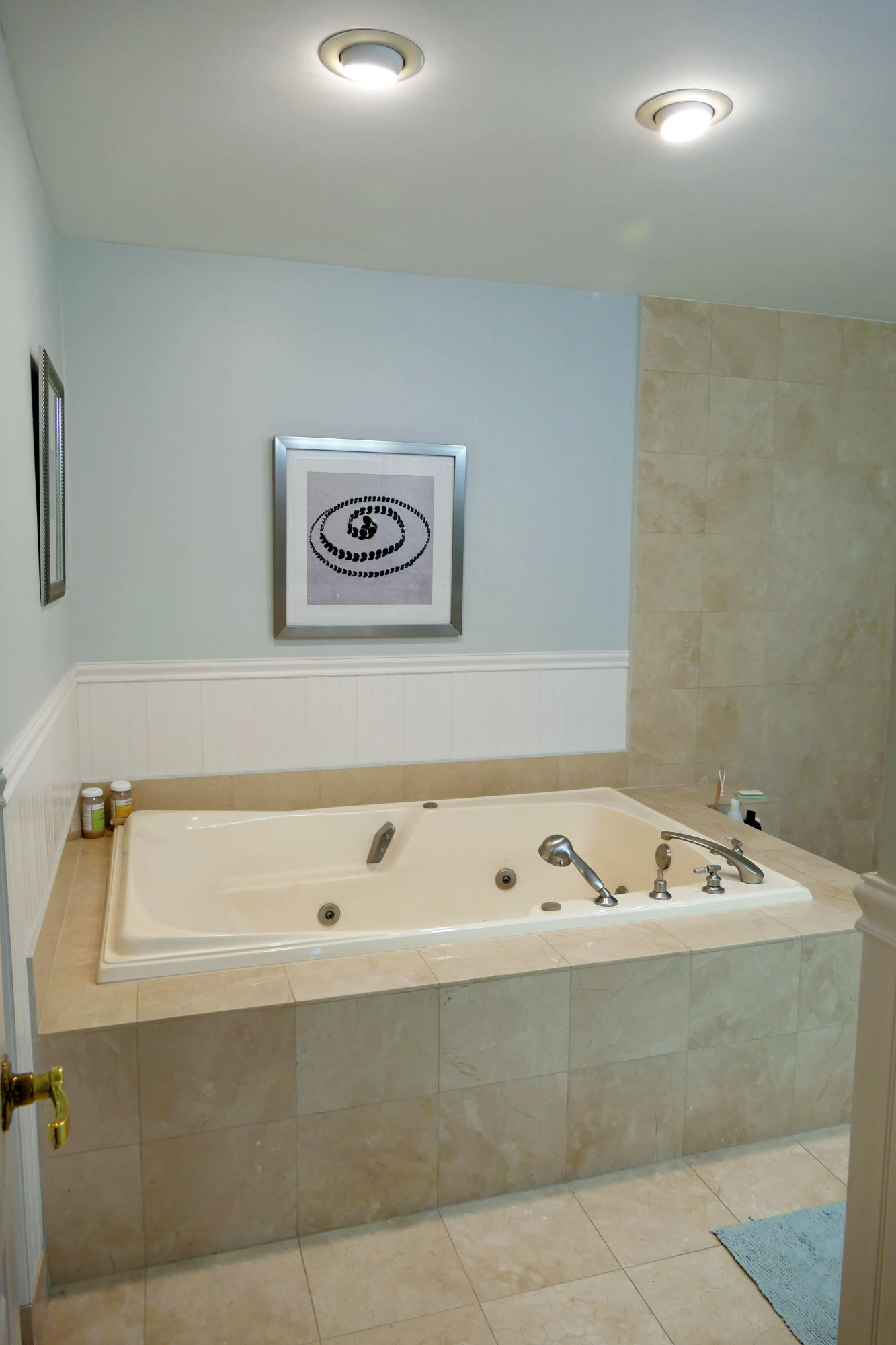 4680 Brandywine Drive Boca Raton, FL 33487 - Photo 16 of 40 Master Bathtub