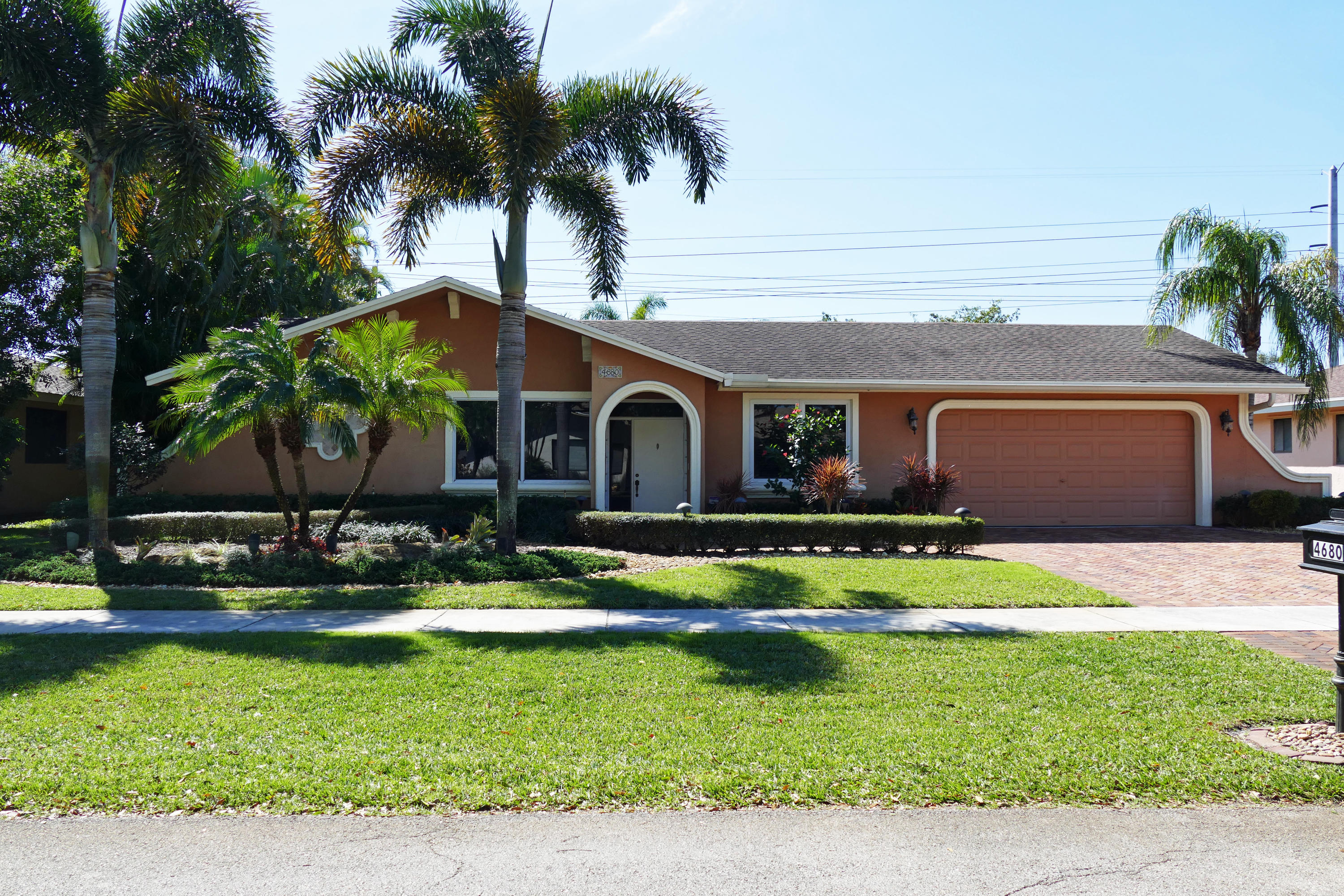 4680 Brandywine Drive Boca Raton, FL 33487 - Photo 36 of 40 Exterior Front