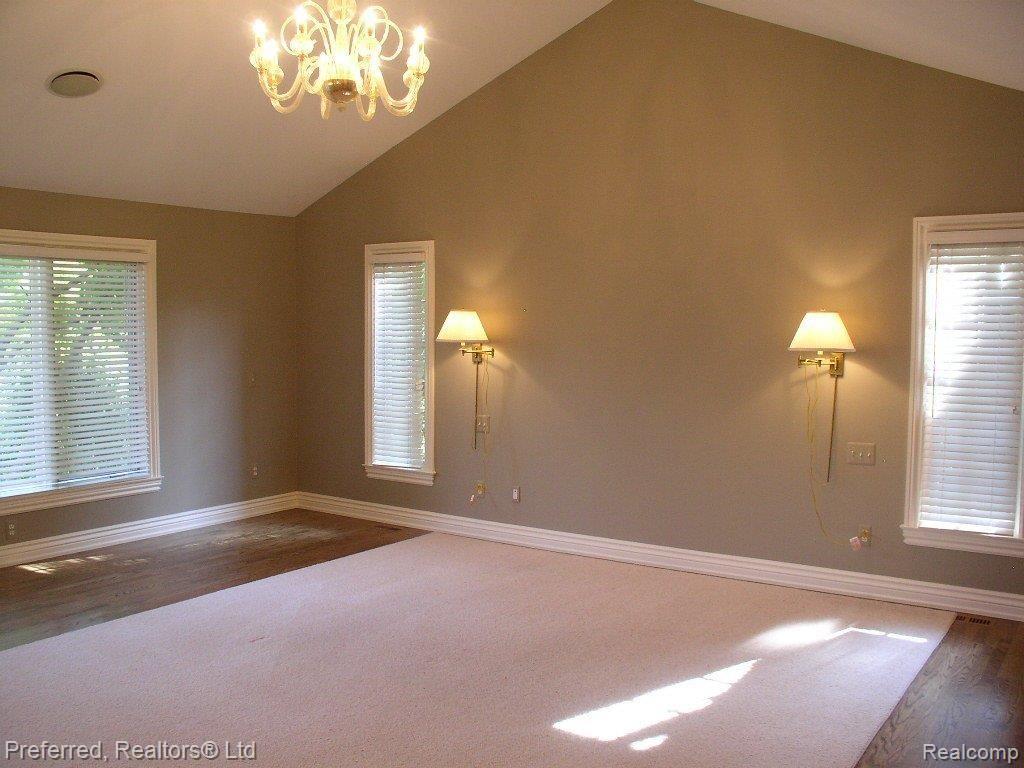 5425 Longmeadow Road Bloomfield Hills, MI 48304 - Photo 18 of 23 P1010098.JPG