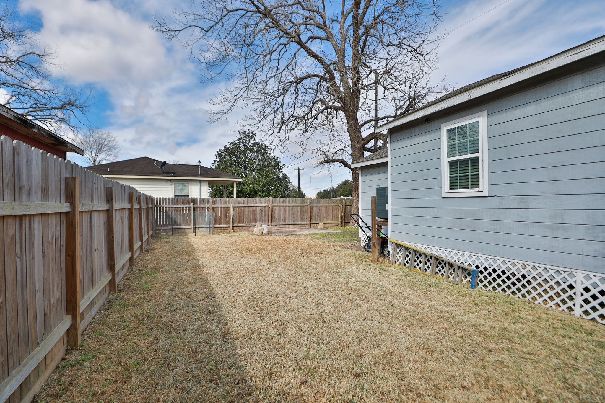 323 North Outlar Street Wharton, TX 77488 - Photo 33 of 39