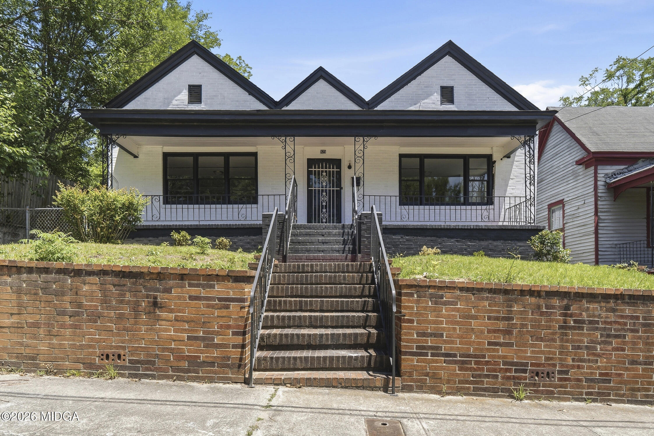 925 Elm Street Macon, GA 31201 - Photo 3 of 38 925 Elm St-01186
