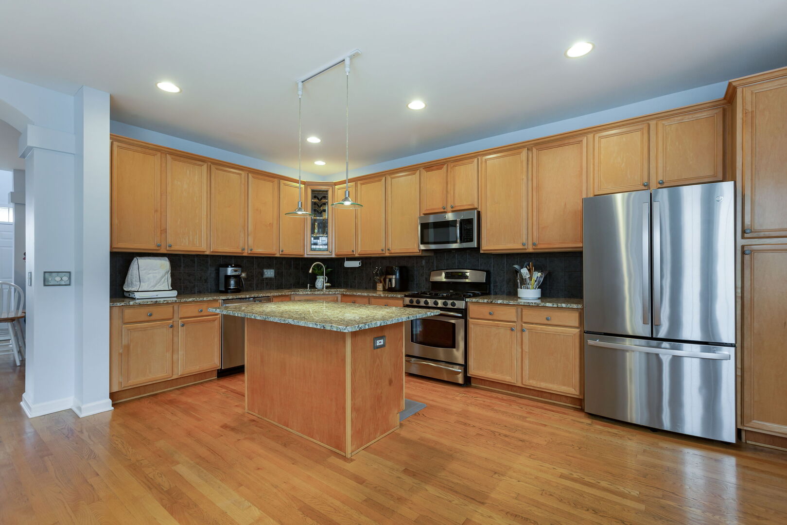 673 Central Avenue Deerfield, IL 60015 - Photo 5 of 21