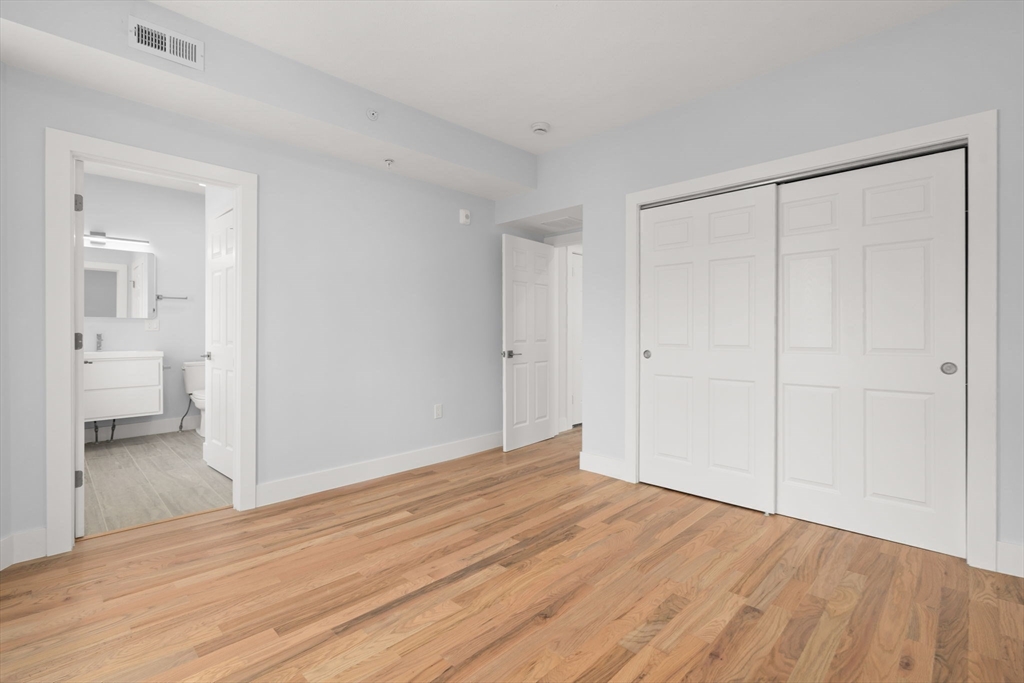 29 Rosemary Street, Unit 2 Boston, MA 02130 - Photo 7 of 15