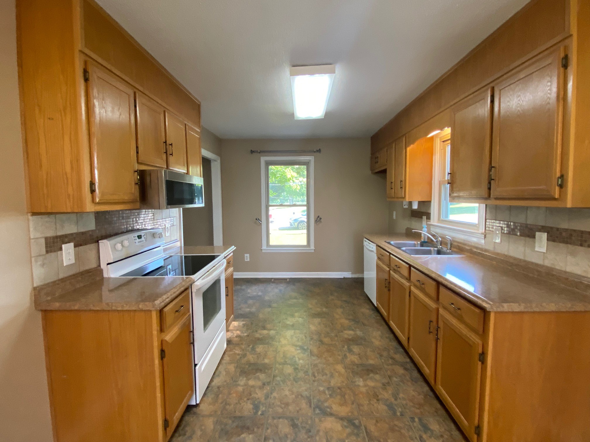 156 Monks Road Fayetteville, TN 37334 - Photo 8 of 20 Gallery Image 8