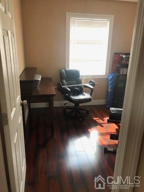 9 Richmond Road Edison, NJ 08817 - Photo 10 of 15 a workspace with furniture and wooden floor