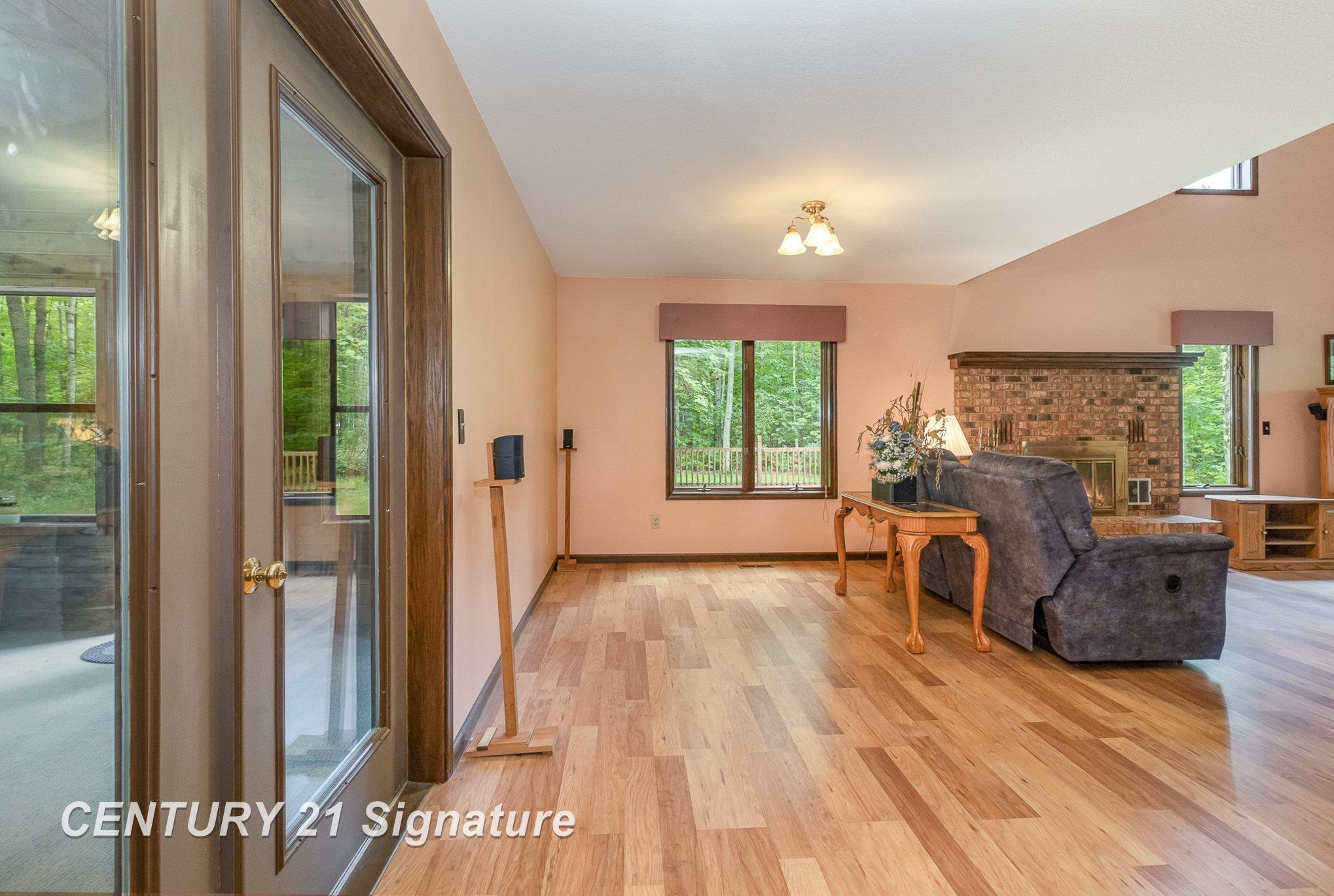 4423 McCulloch Road Beaverton, MI 48612 - Photo 7 of 41