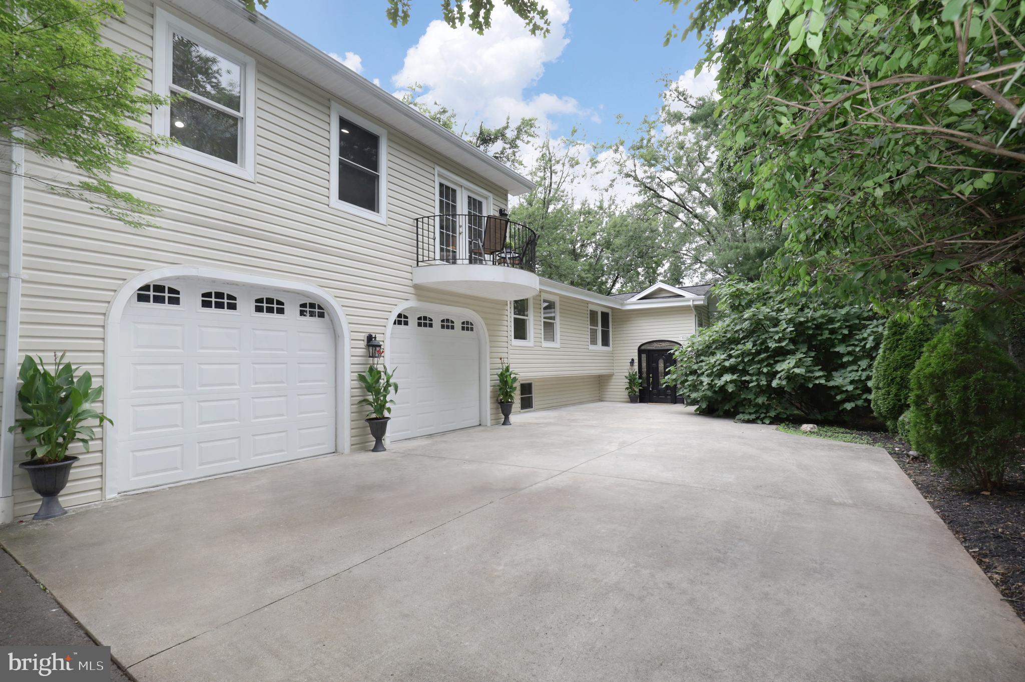 4124 Hunt Road Fairfax, VA 22032 - Photo 1 of 66 Front