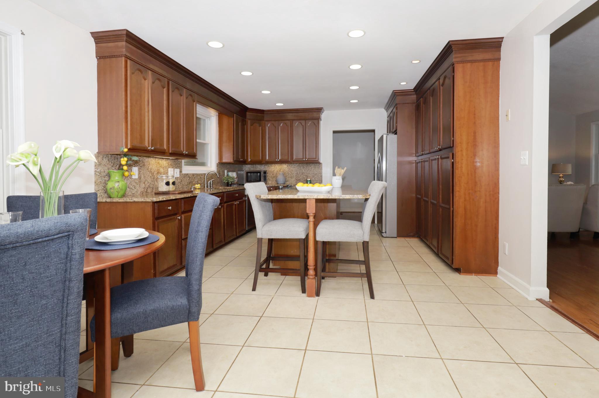 4124 Hunt Road Fairfax, VA 22032 - Photo 14 of 66 Eat-in Kitchen
