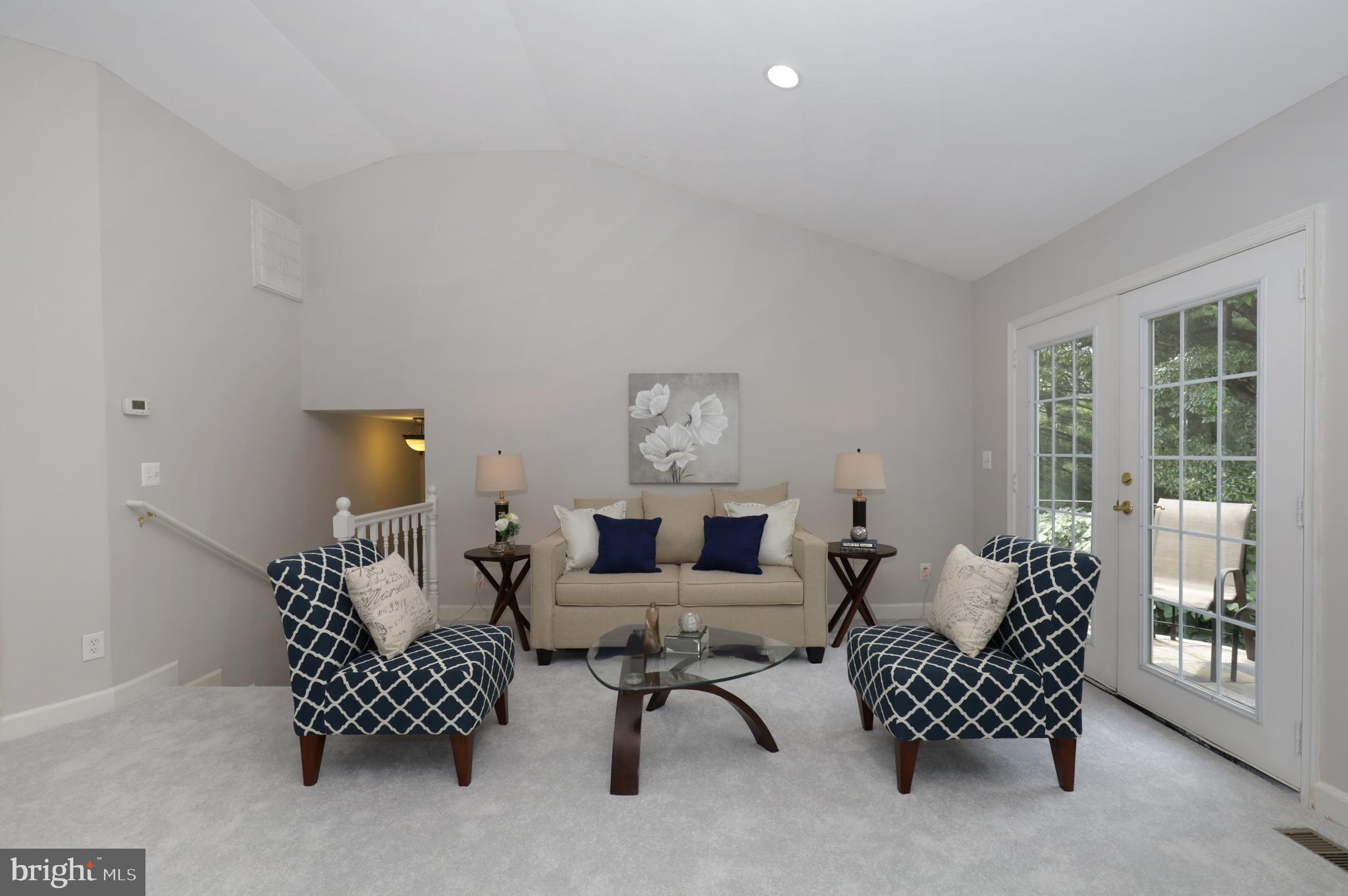 4124 Hunt Road Fairfax, VA 22032 - Photo 34 of 66 UL Master Suite Sitting Area