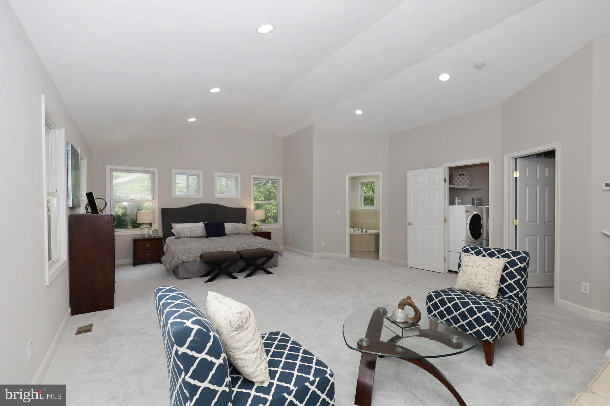 4124 Hunt Road Fairfax, VA 22032 - Photo 35 of 66 UL Master Suite
