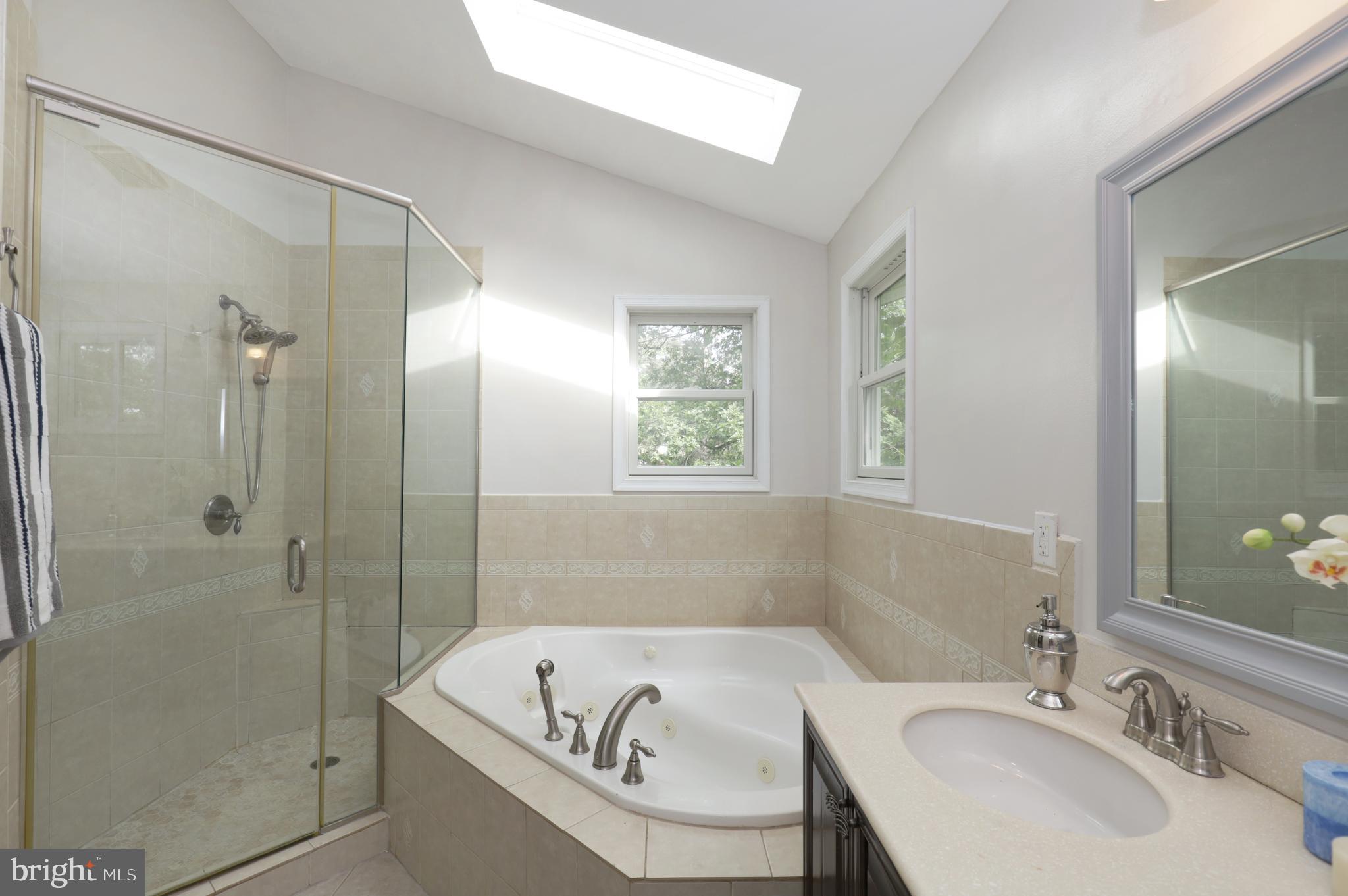 4124 Hunt Road Fairfax, VA 22032 - Photo 40 of 66 UL Master Bath