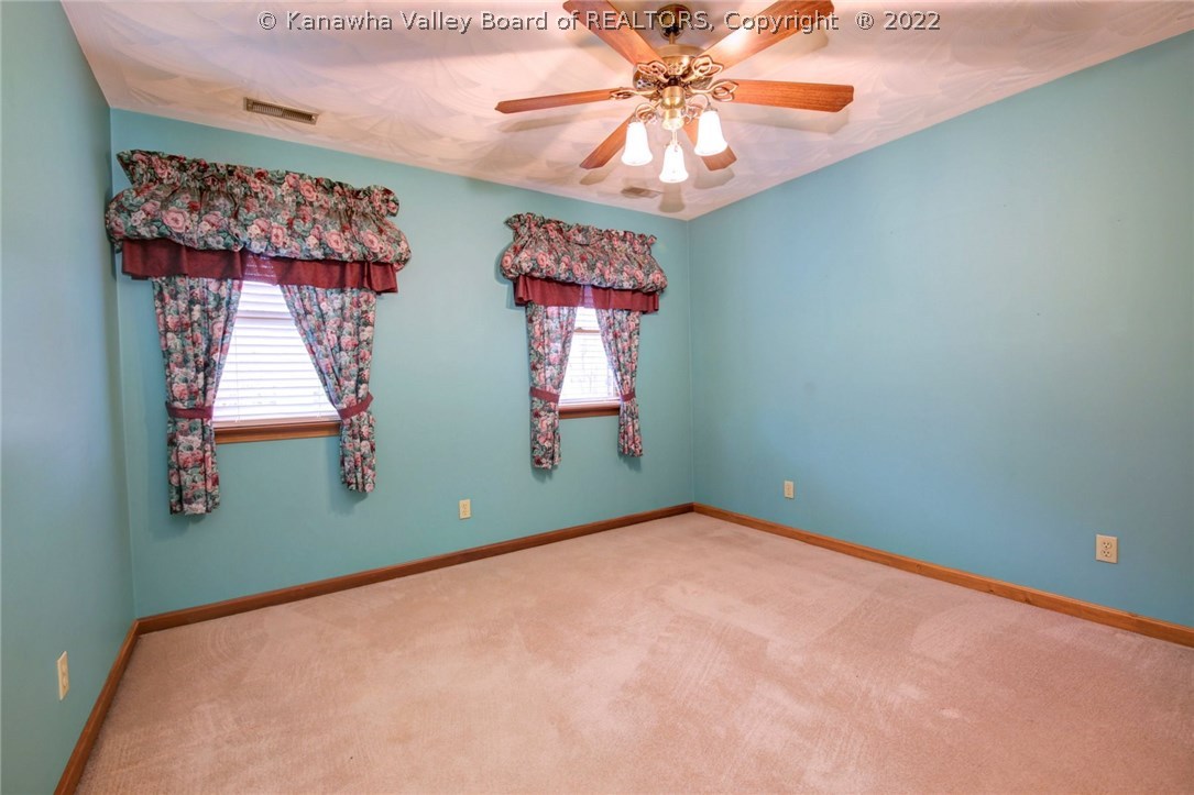 3 Acorn Lane Elkview, WV 25071 - Photo 25 of 30 Gallery Image 25