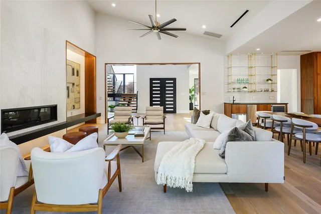 $3,125,000 | 10142 Coppedge Lane, Dallas, TX 75229