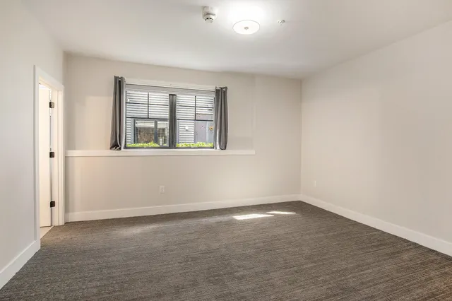 $487,400 | 826 Fairview Avenue Northeast, Unit 4, Grand Rapids, MI 49503