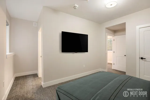 $487,400 | 826 Fairview Avenue Northeast, Unit 4, Grand Rapids, MI 49503