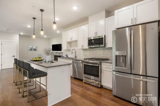 $487,400 | 826 Fairview Avenue Northeast, Unit 4, Grand Rapids, MI 49503