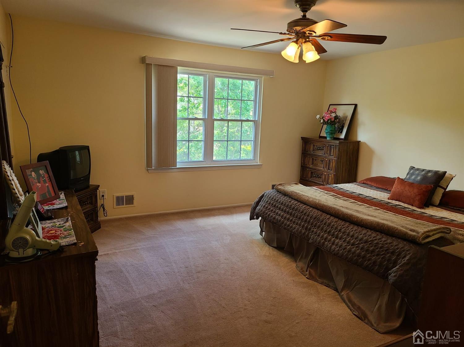 6503 Hana Road Edison, NJ 08817 - Photo 13 of 18 Gallery Image 13