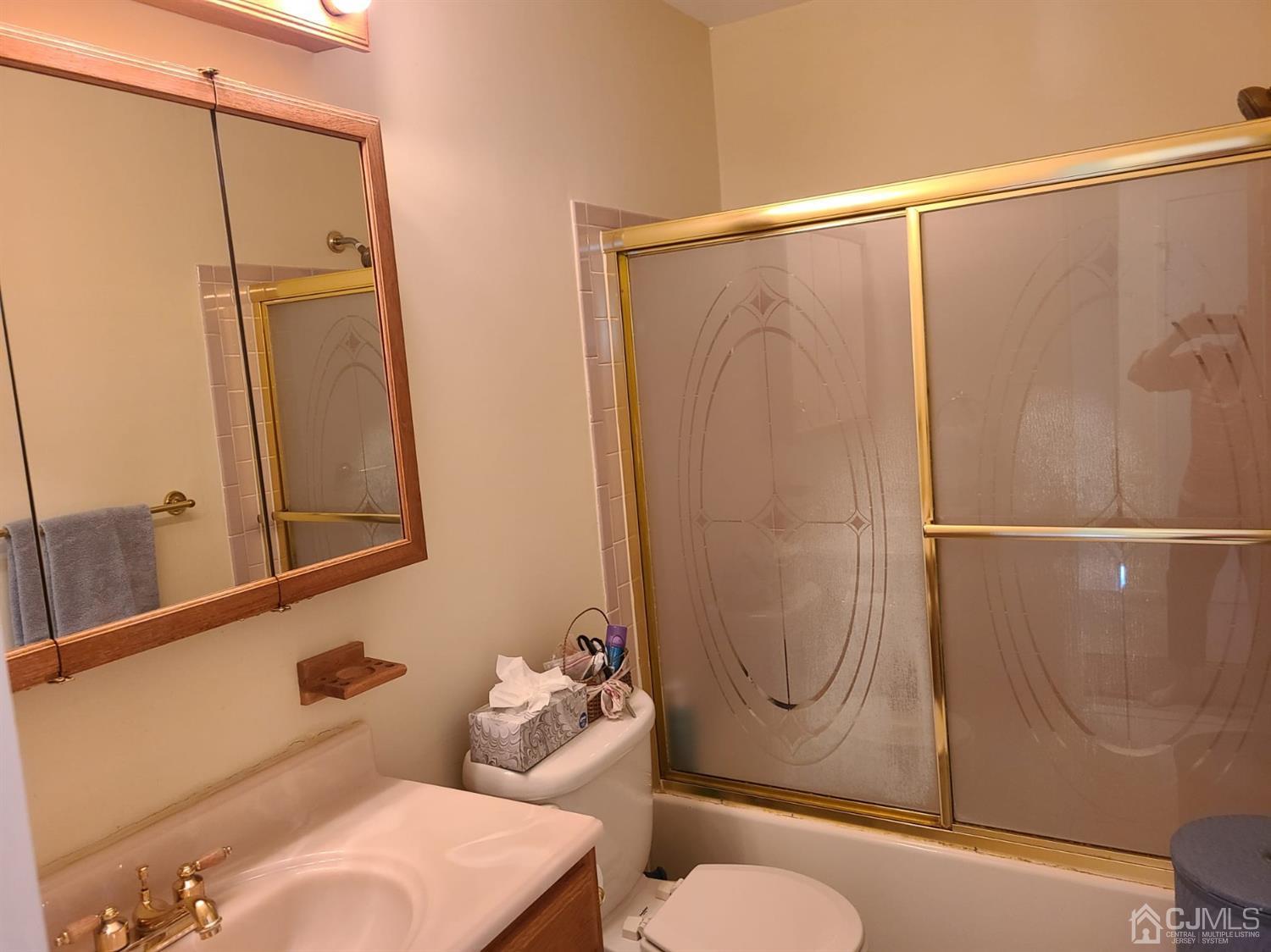 6503 Hana Road Edison, NJ 08817 - Photo 14 of 18 Gallery Image 14