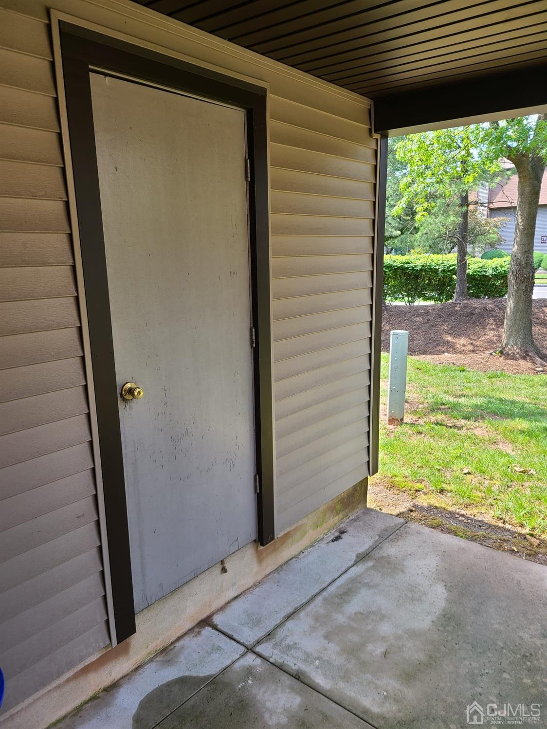 6503 Hana Road Edison, NJ 08817 - Photo 17 of 18 Gallery Image 17