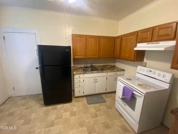 $159,900 | 127 Unaka Street, Greeneville, TN 37743