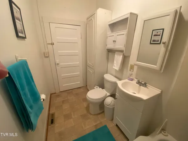 $159,900 | 127 Unaka Street, Greeneville, TN 37743