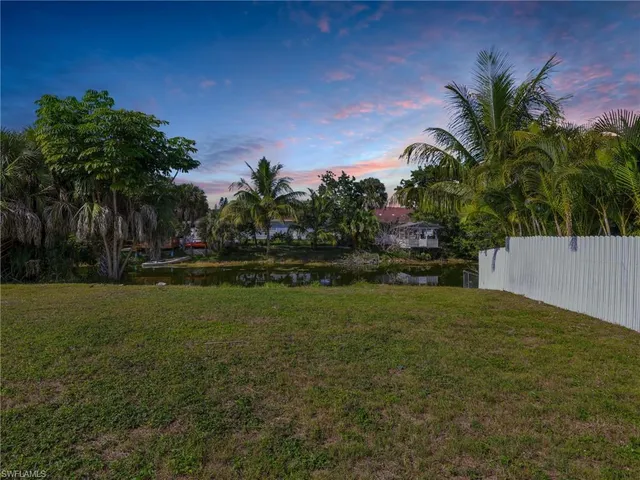 $454,900 | 4991 18th Court Southwest, Naples, FL 34116