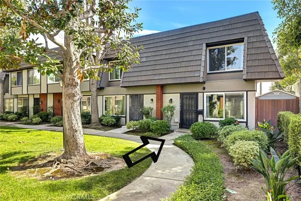 $598,000 | 17715 Regency Circle, Bellflower, CA 90706