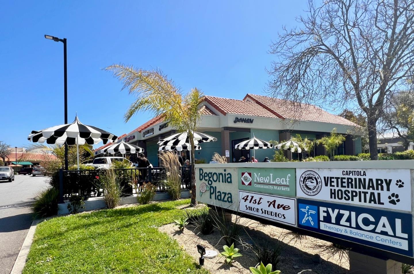 4475 Diamond Street, Unit 3 Capitola, CA 95010 - Photo 33 of 36 a view of a street with sitting area
