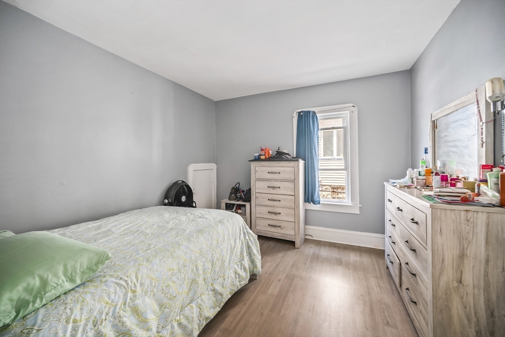 82 Snell Street Fall River, MA 02721 - Photo 16 of 20
