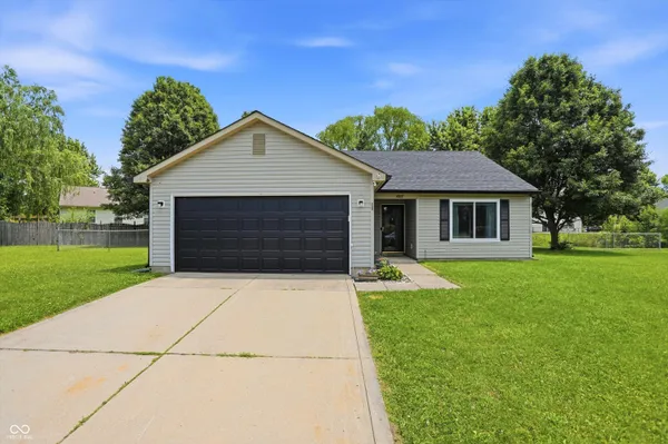 $255,000 | 4027 Fairoaks Court, Franklin, IN 46131