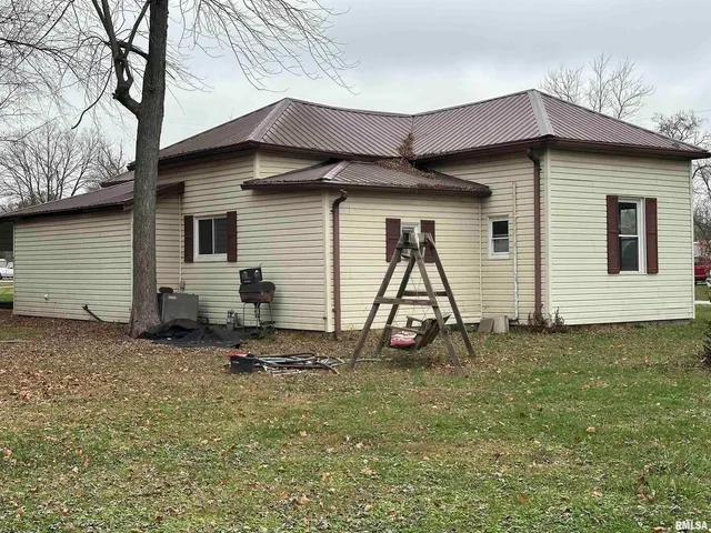 $85,000 | 103 East 11th Street, Belle Rive, IL 62810