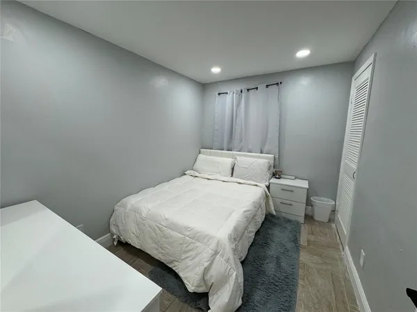 $2,500 | 4242 Southwest 49th Court, Unit 4242, Dania Beach, FL 33314