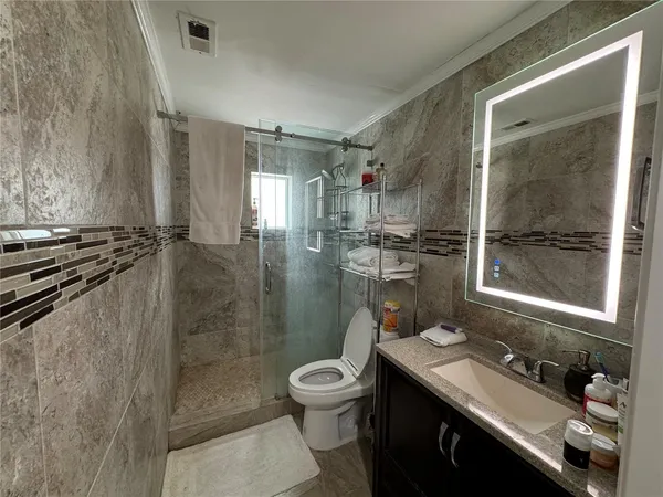 $2,500 | 4242 Southwest 49th Court, Unit 4242, Dania Beach, FL 33314