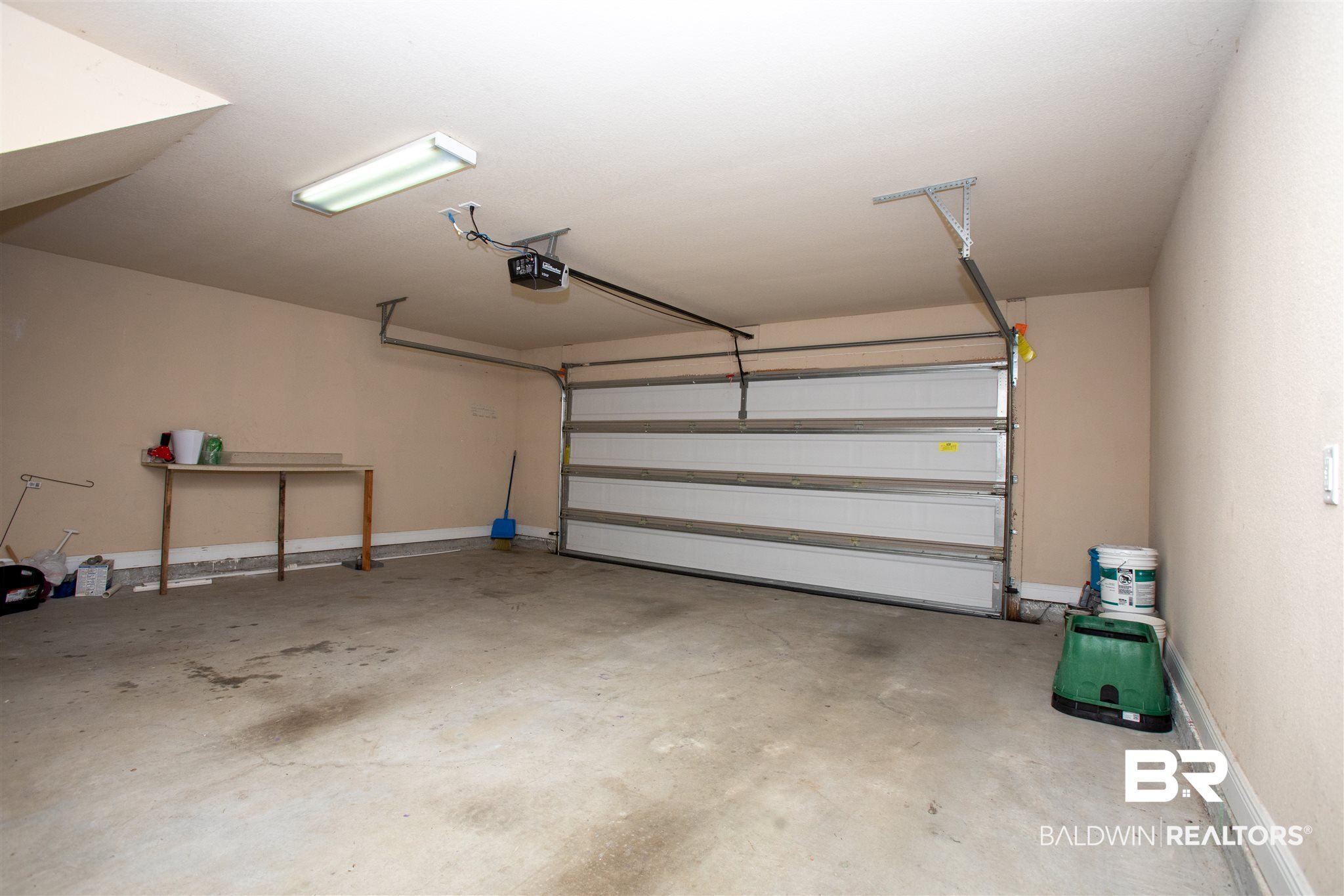 7029 Rocky Rd Loop Gulf Shores, AL 36542 - Photo 43 of 43 garage