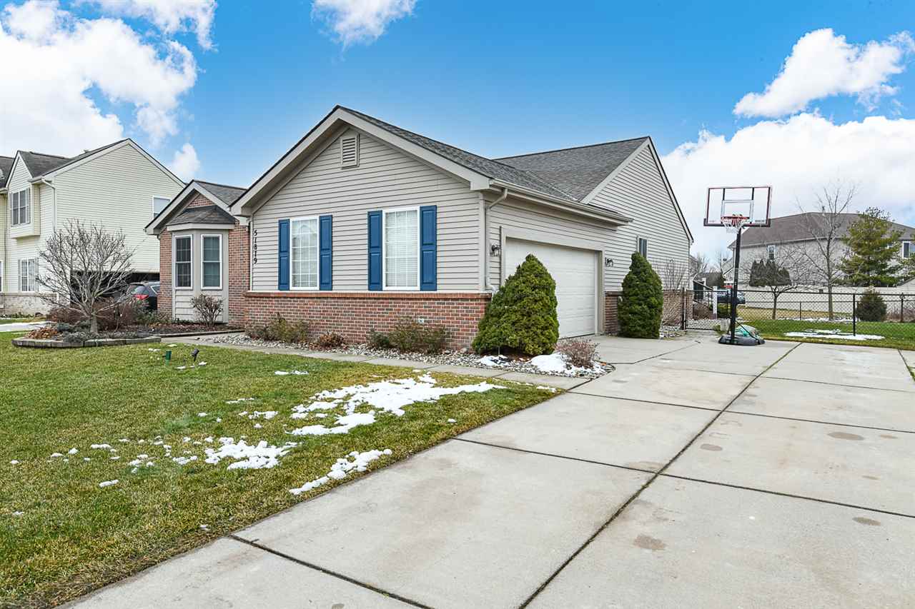 51879 Rivard Road New Baltimore, MI 48047 - Photo 2 of 28 50031729-1.JPG