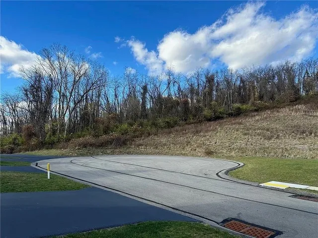 $389,900 | 209 Sierra Drive, Canonsburg, PA 15317