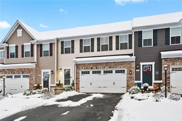 $389,900 | 209 Sierra Drive, Canonsburg, PA 15317