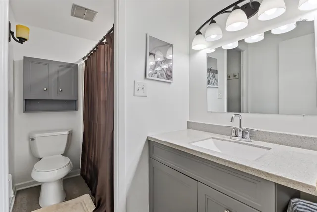 $159,900 | 1446 29th Court, Kenosha, WI 53140