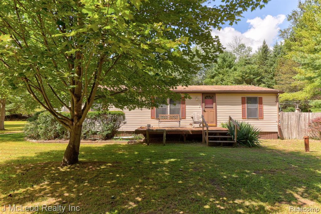 4198 Kirk Road Vassar, MI 48768 - Photo 2 of 37