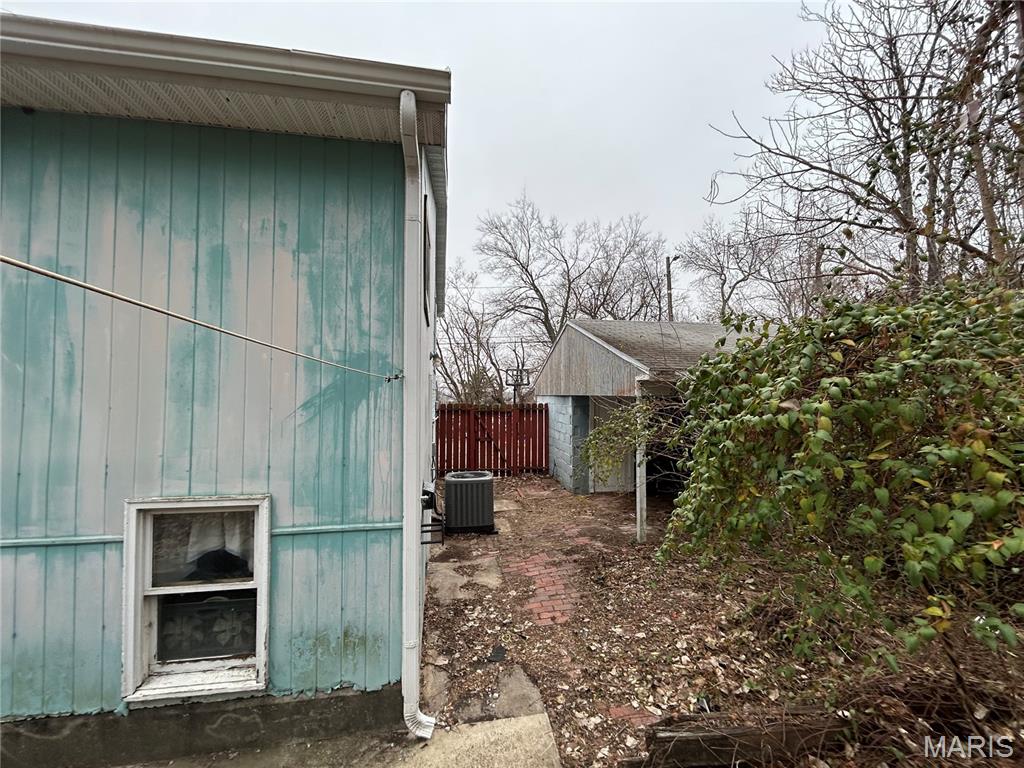 410 Cherry Street Alton, IL 62002 - Photo 4 of 33