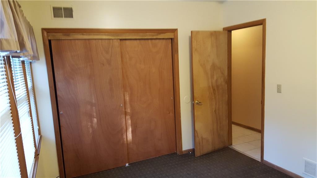 4044 Dickey Road Gibsonia, PA 15044 - Photo 6 of 17 Gallery Image 6