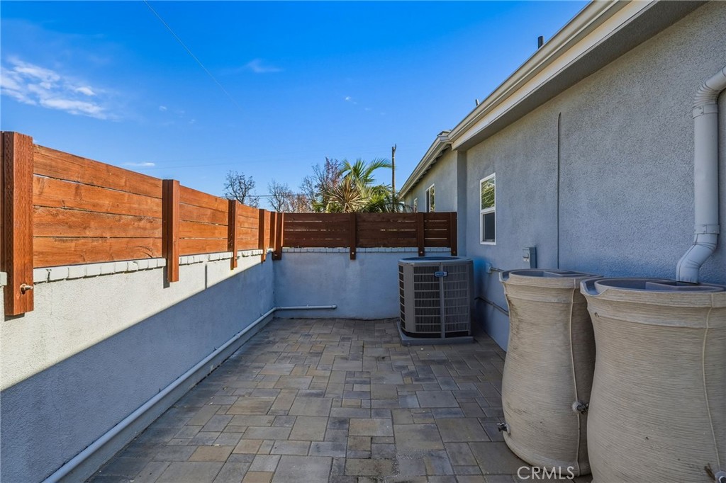 6017 Encino Encino, CA 91316 - Photo 42 of 51 a view of a storage & utility room