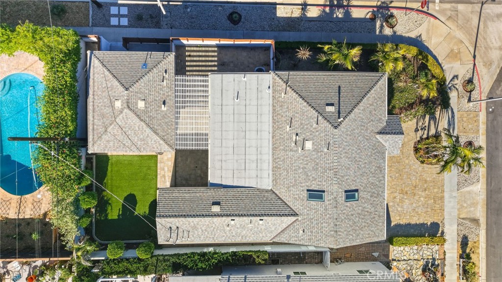 6017 Encino Encino, CA 91316 - Photo 45 of 51 an aerial view of a house